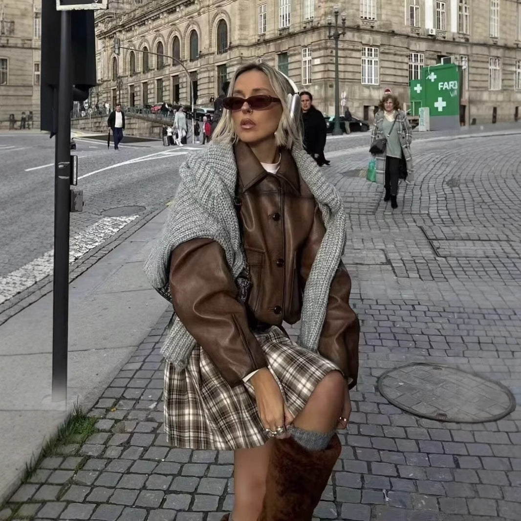 Damen kurze jacke mit praktischen Taschen und Knopfleiste EB