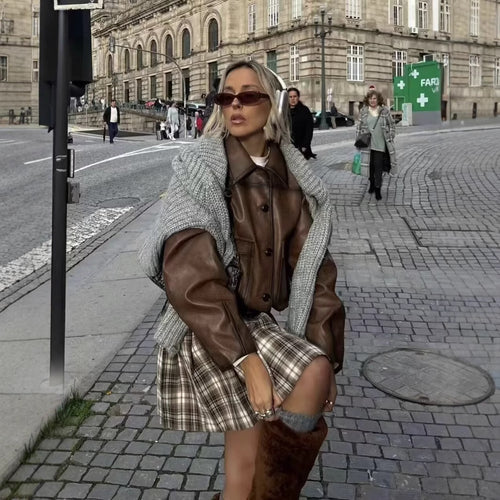 Damen kurze jacke mit praktischen Taschen und Knopfleiste EB