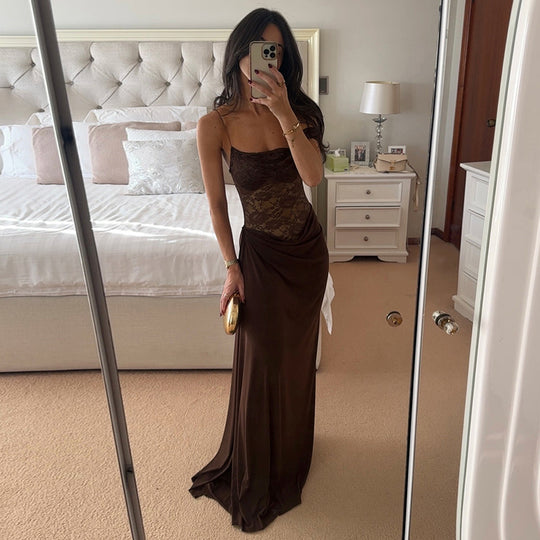 Damen Off-Shoulder Abendkleid mit raffinierten Spitzen-Applikationen und fließendem Material EB