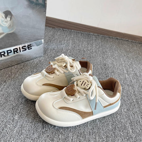 Damen Niedrigprofil Sneakers mit verspielten Motiv-Applikationen EB