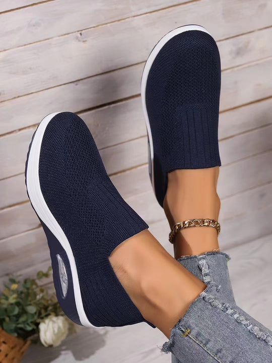 Damen Sportliche Slip-On Sneakers mit atmungsaktiver Oberstruktur EB