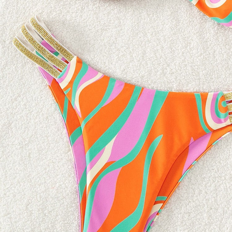 Damen Triangel-Bikini mit raffinierter Rüschendetail und eleganten Akzenten EB