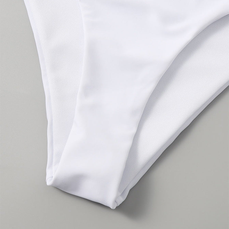 Damen Einseitiger Bikini mit innovativem Cut-Out EB