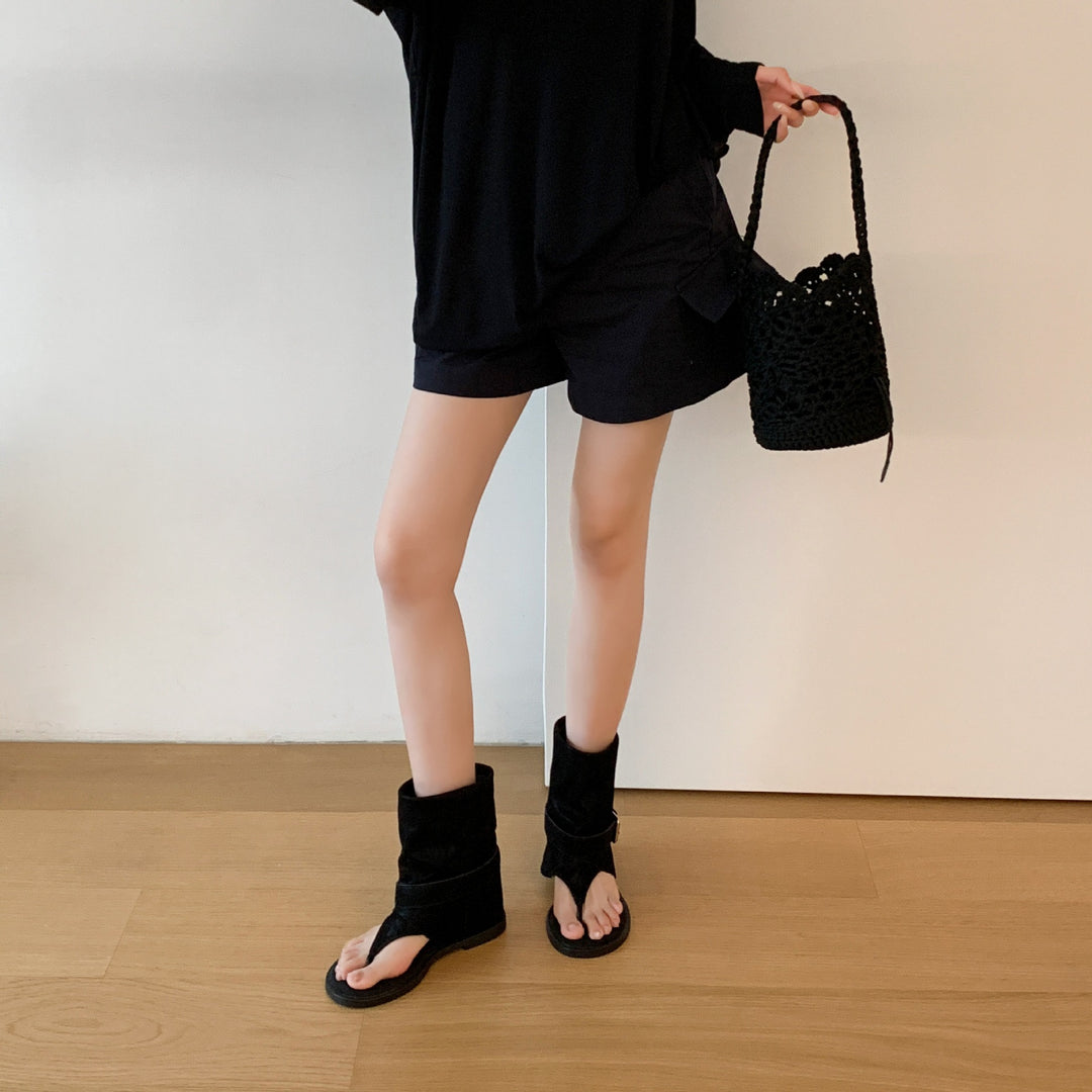Damen Zehentrenner-Stiefel mit modischem Riemendesign und hochwertiger Veloursleder-Oberfläche EB