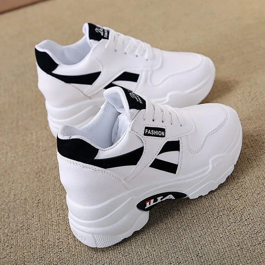 Damen Sportliche Trainer mit dämpfender Sohle und modischem Design EB