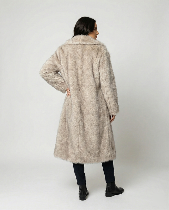 Damen luxuriöser kunstfellmantel im großzügigen Design EB