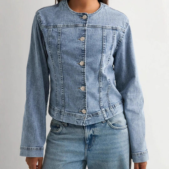 Damen zeitlose Denim-Jacke im modernen Schnitt EB