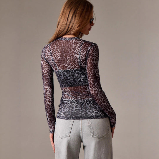 Damen nan feines Netzshirt mit Allover-Tiermuster, tailliertem Schnitt und Rundhalsausschnitt EB