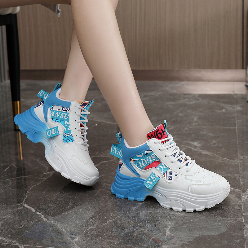 Damen Sportliche Sneaker mit modischen Designelementen und dämpfender Laufsohle EB