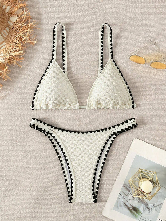 Damen Triangel-Bikini mit raffiniertem Häkelmuster EB