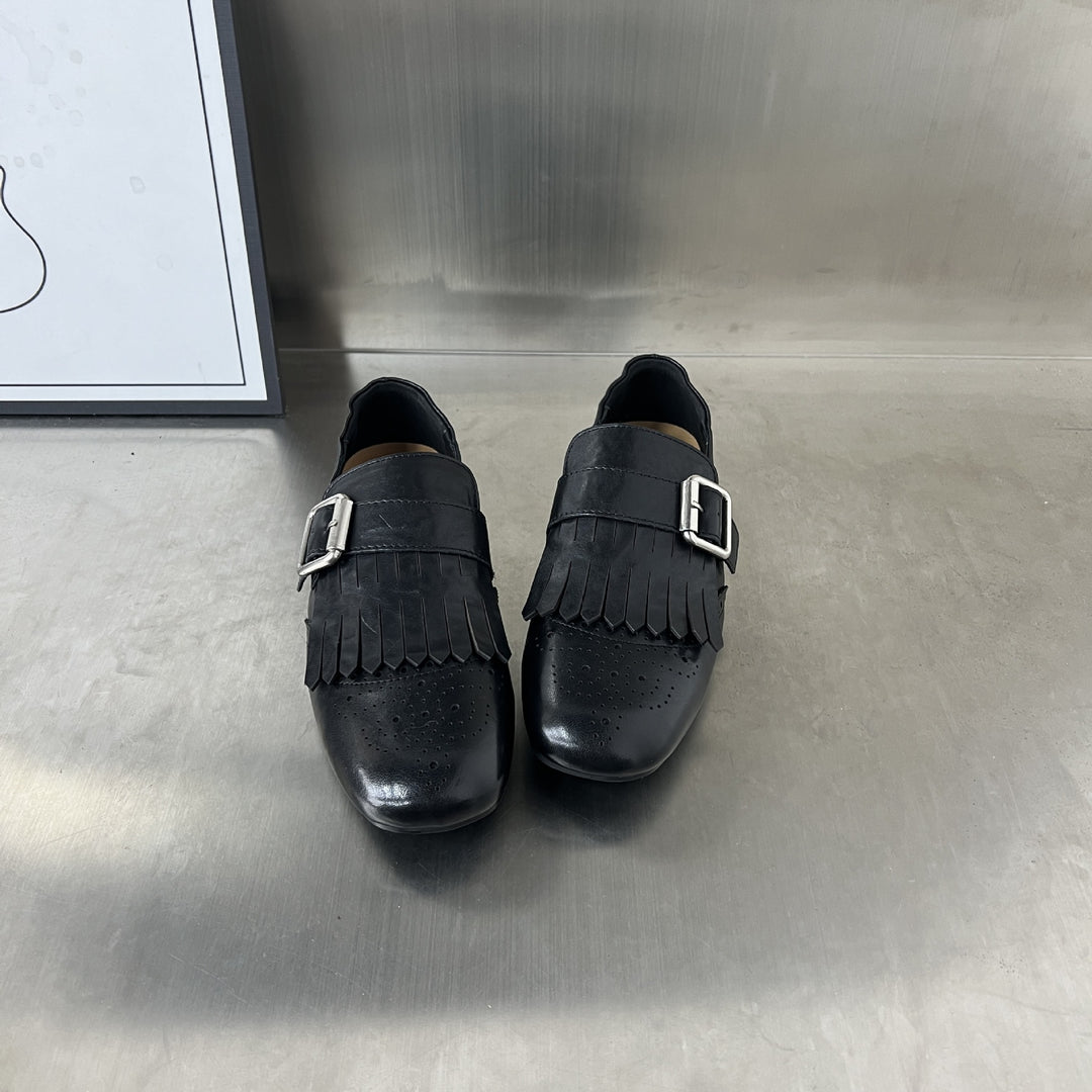 Damen Elegante Mokassins mit modischem Fransen-Design und dekorativer Schnalle EB