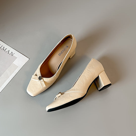 Damen Elegante Pumps mit Dekorativem Schmuckdetail EB