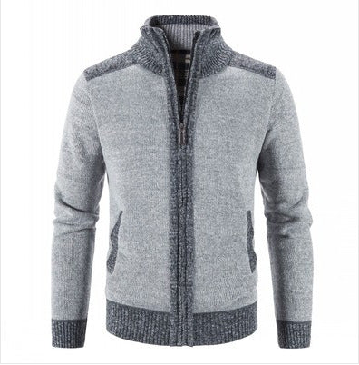 Herren Strickjacke mit hohem Kragen und kariertem Innenfutter EB