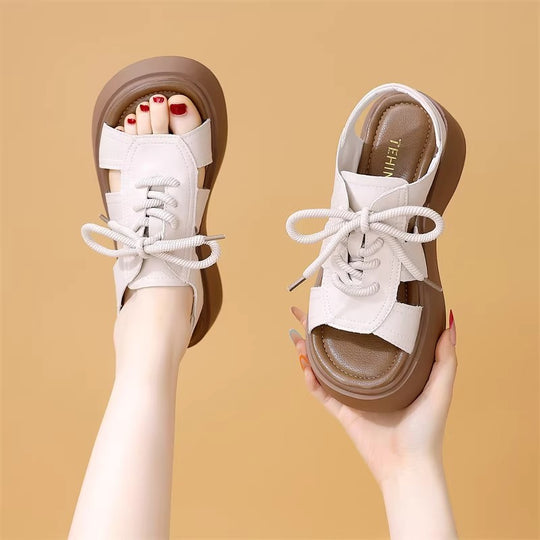 Damen Sportliche Sandalen mit Schnürdesign und komfortablem Absatz EB