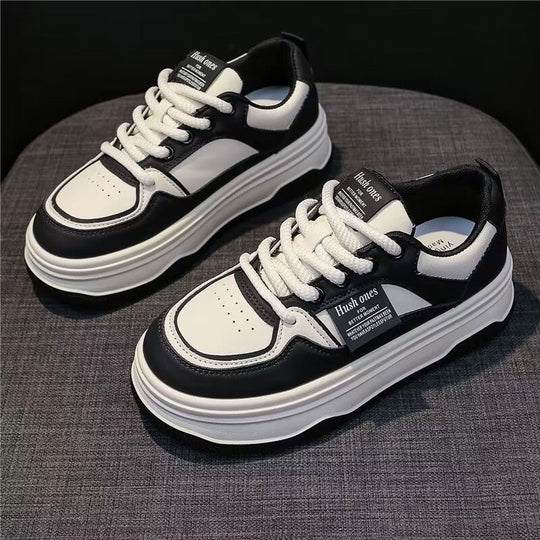 Damen Sportliche Sneaker mit robuster Sohle und modernem Design EB