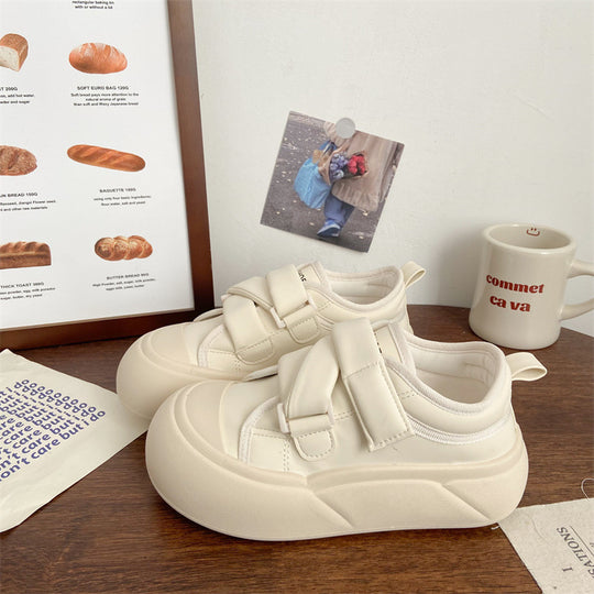 Damen Sneaker mit verstellbarem Klettverschluss und dicker Sohle EB