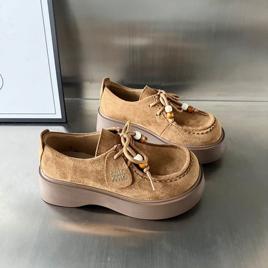 Damen Mokassin-Sneaker mit bequemer Plateau-Sohle und dekorativem Schnürsystem EB