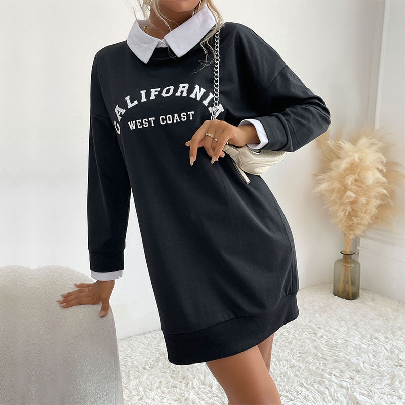 Damen Sweatkleid mit Hemdkragen und sportlichem Schriftzug EB