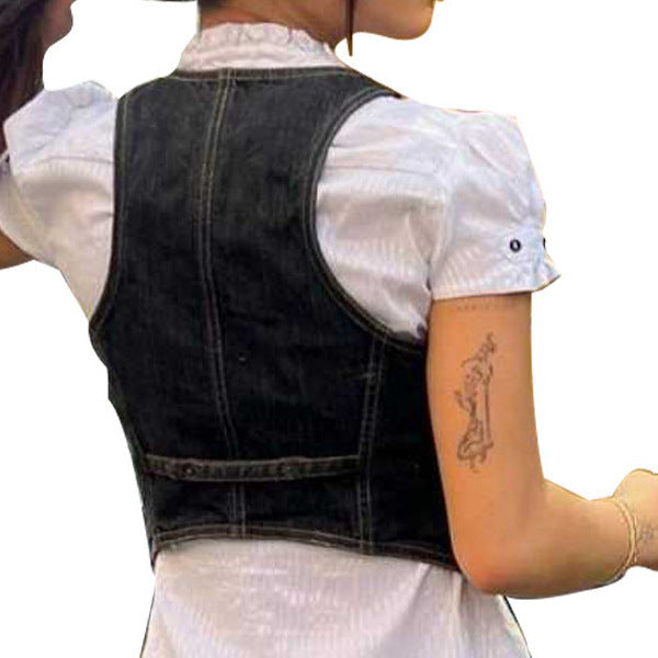 Damen Denim-Weste mit eleganten Knopfdetails und modernen Taschen EB