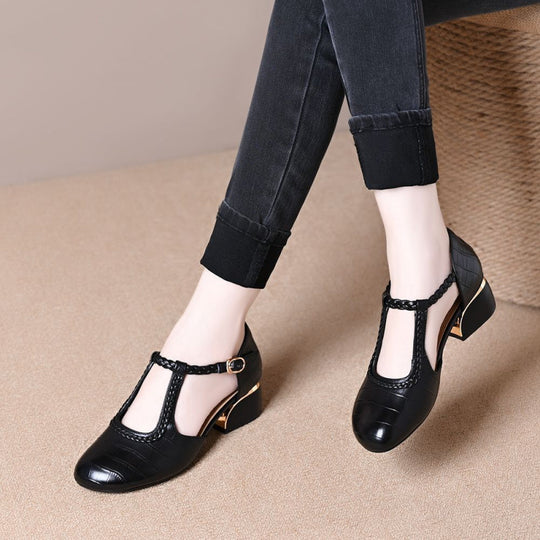 Damen Elegante T-Strap Pumps mit geflochtenem Detail und modischem Absatz EB