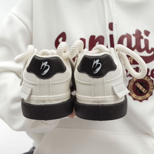 Damen Sneakers mit robustem, atmungsaktivem Obermaterial und rutschfester Sohle EB