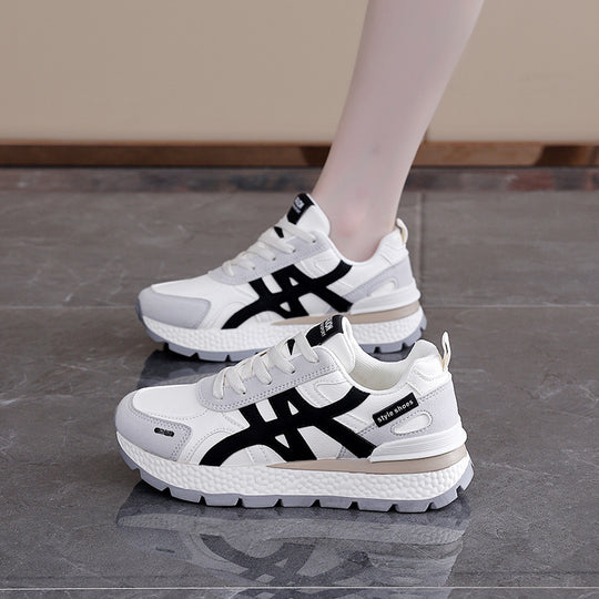 Damen Sportliche Sneakers mit stabiler Sohle und atmungsaktiver Obermaterialstruktur EB