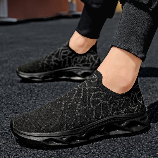 Damen Sportliche Slip-On Sneakers mit atmungsaktiver Oberflächenstruktur und dämpfender Sohle EB