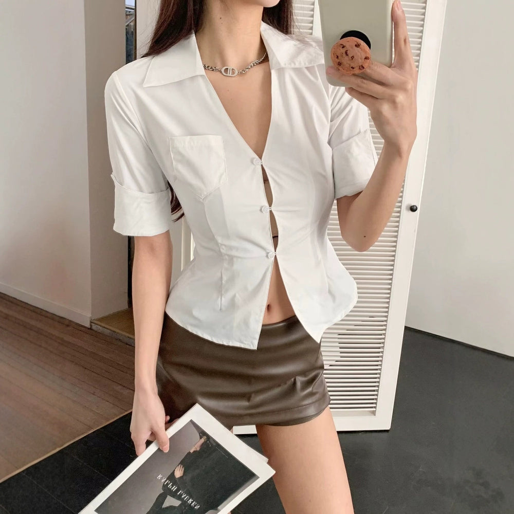 Damen Bluse mit elegantem Schnitt und praktischer Taschenlösung EB