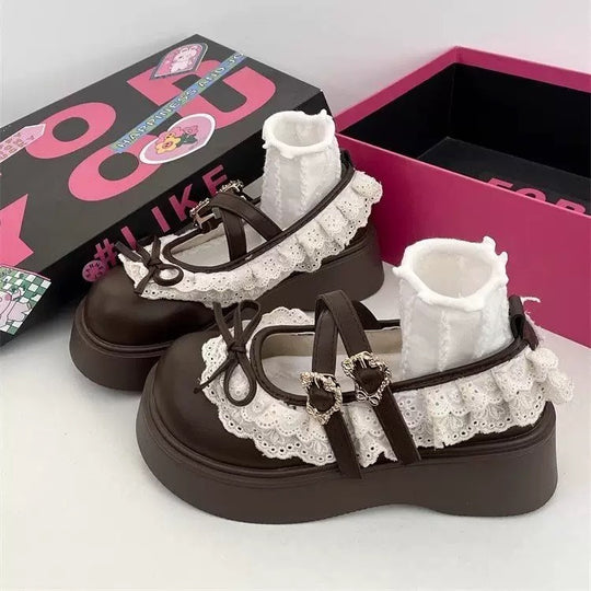 Damen Plateau-Schuhe mit verspieltem Rüschendesign und eleganten Akzenten EB