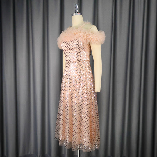 Damen Festliches Abendkleid mit voluminösen Rüschendetails und zartem Glitzer EB