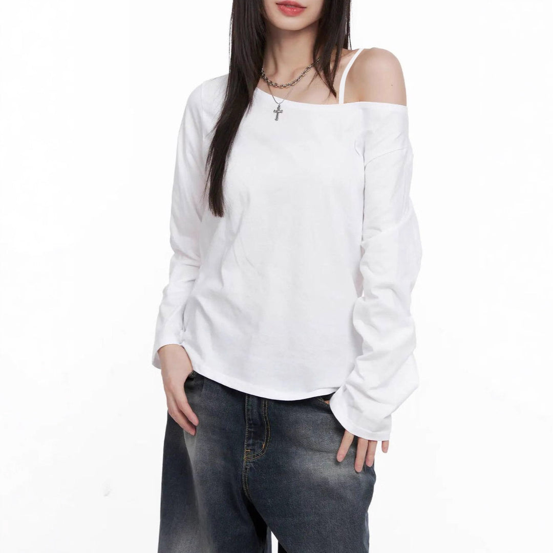 Damen nan asymmetrisches Off-Shoulder Langarmshirt aus Baumwollstretch mit lässigem Oversize-Schnitt EB