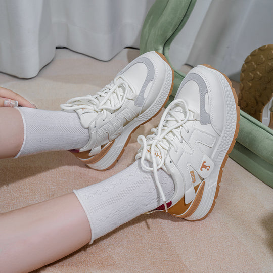 Damen Sportliche Sneakers mit atmungsaktivem Obermaterial und dämpfender Sohle EB