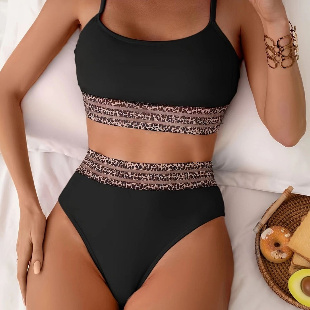 Damen Bikini-Set mit modischem Crop-Top und hoch taillierten Shorts EB