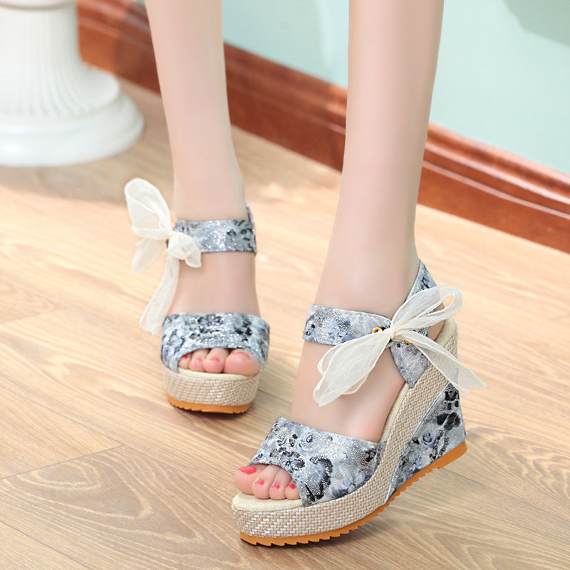Damen Sandalen mit Keilabsatz EB