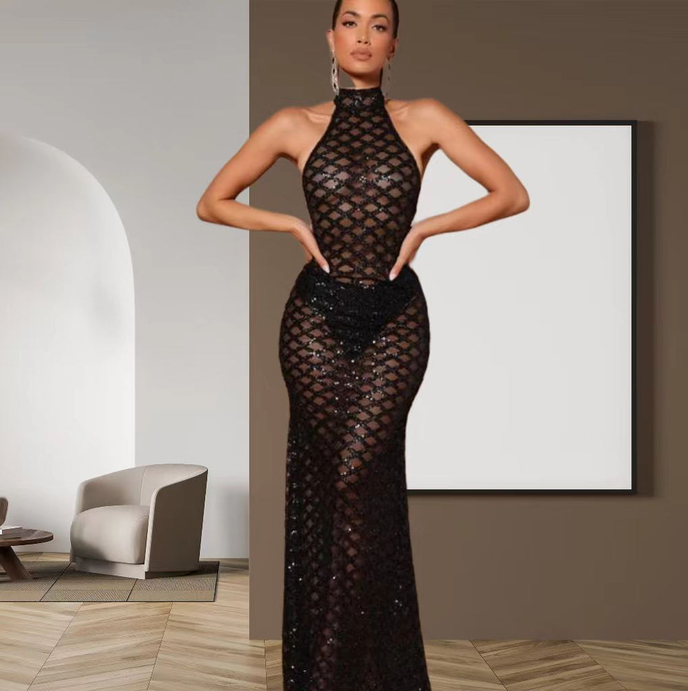 Damen Glamouröses Abendkleid mit figurbetonendem Schnitt und hochgeschlossenem Halterneck EB
