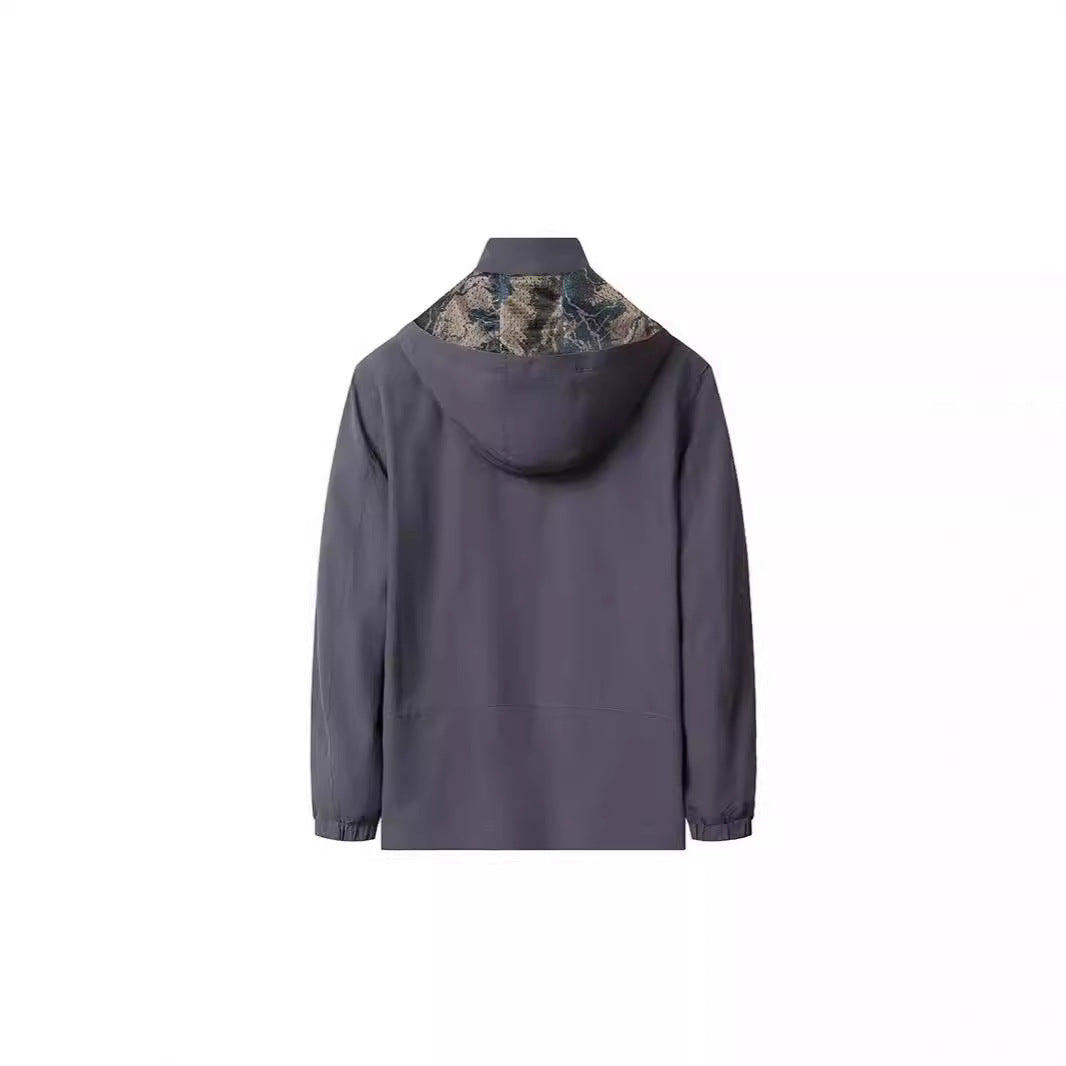 Herren Leichte Wind- und Wasserabweisende Kapuzenjacke mit Camouflage-Innenfutter EB