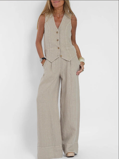 Damen Anzug mit weit geschnittenen Hosen und eleganter Weste EB