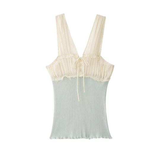 Damen Top mit raffinierten Rüschendetails und zartem Schnitt EB