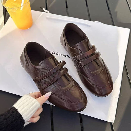 Damen bequeme Mokassins mit doppelten Riemen und eleganter Oberflächenstruktur EB