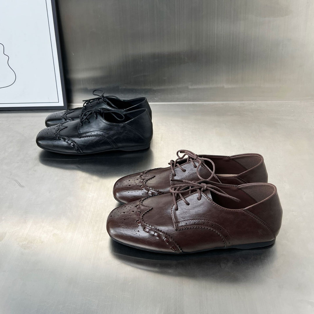 Damen Elegante Leder Schnürschuhe mit Lochmuster und komfortabler Innensohle EB