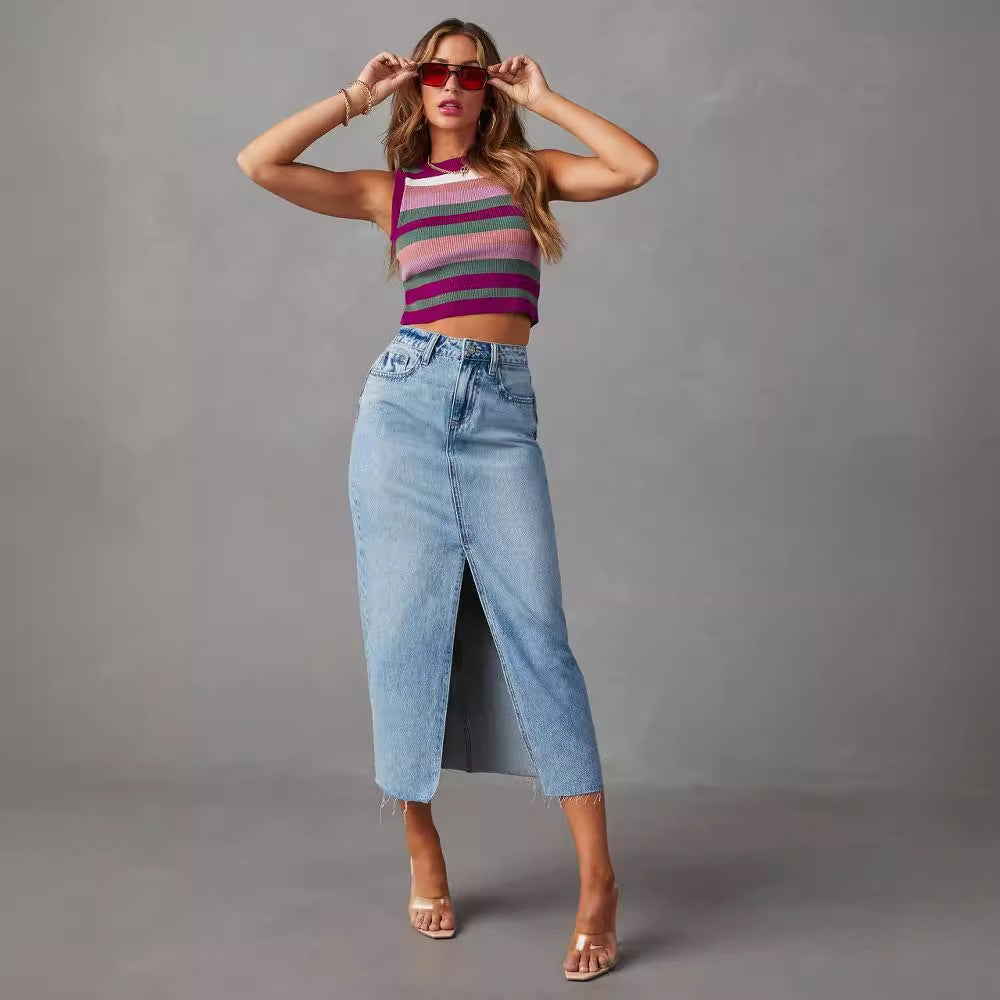 Damen Jeansrock im modernen Midi-Stil mit seitlichem Schlitz und hochgezogenem Saum EB