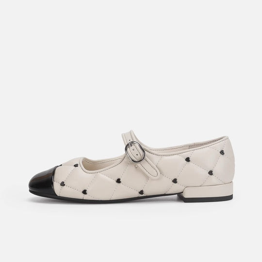 Damen Ballerinas mit dekorativem Riemen und glänzendem Schuhspitzen EB