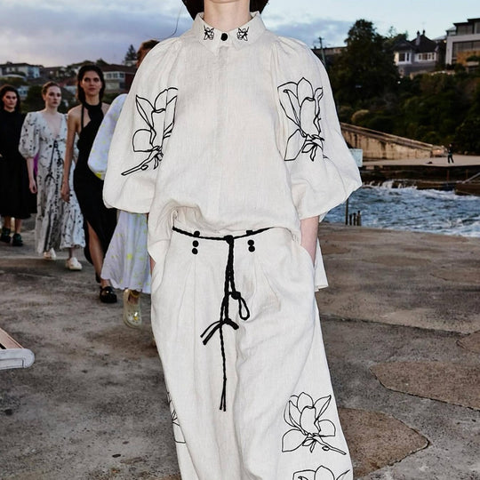 Damen Weit geschnittene Leinenhose mit floralen Stickereien EB
