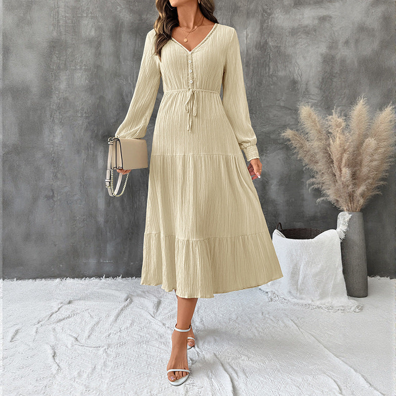 Damen Crinkle-Midikleid mit V-Ausschnitt, Knopfleiste, tailliertem Bindegürtel und Stufenrock EB