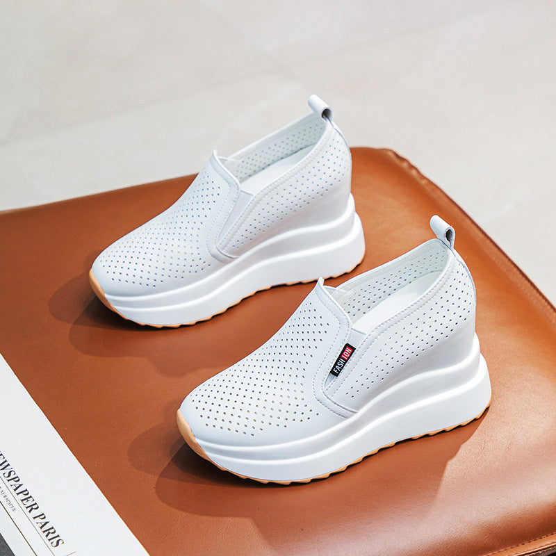 Damen Komfortable Slip-On Sneakers mit luftiger Oberflächenstruktur und rutschfester Sohle EB