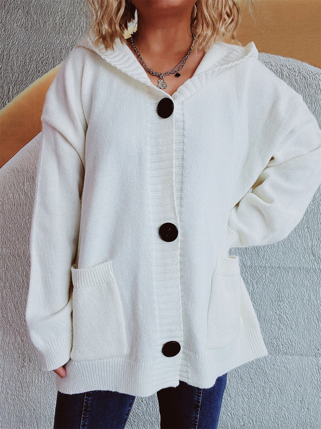 Damen bequeme Strickjacke mit Kapuze und praktischen Taschen EB