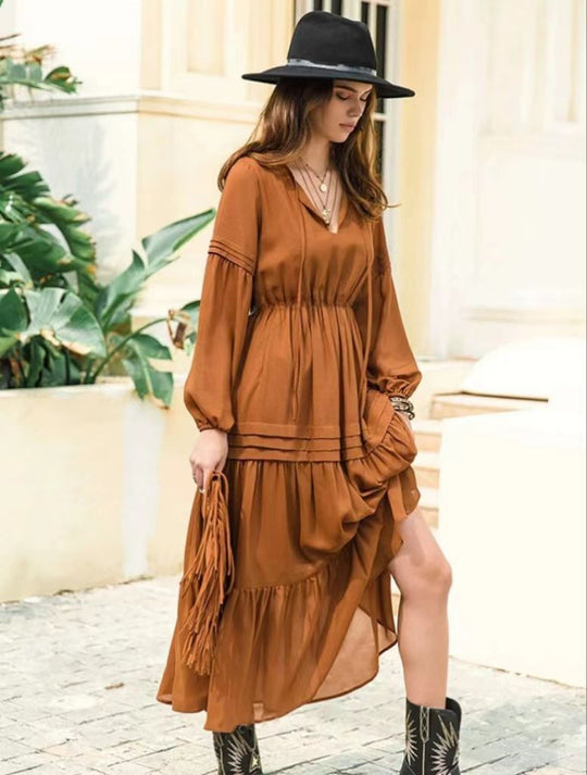 Damen Boho Maxikleid mit raffinierten Details und V-Ausschnitt EB