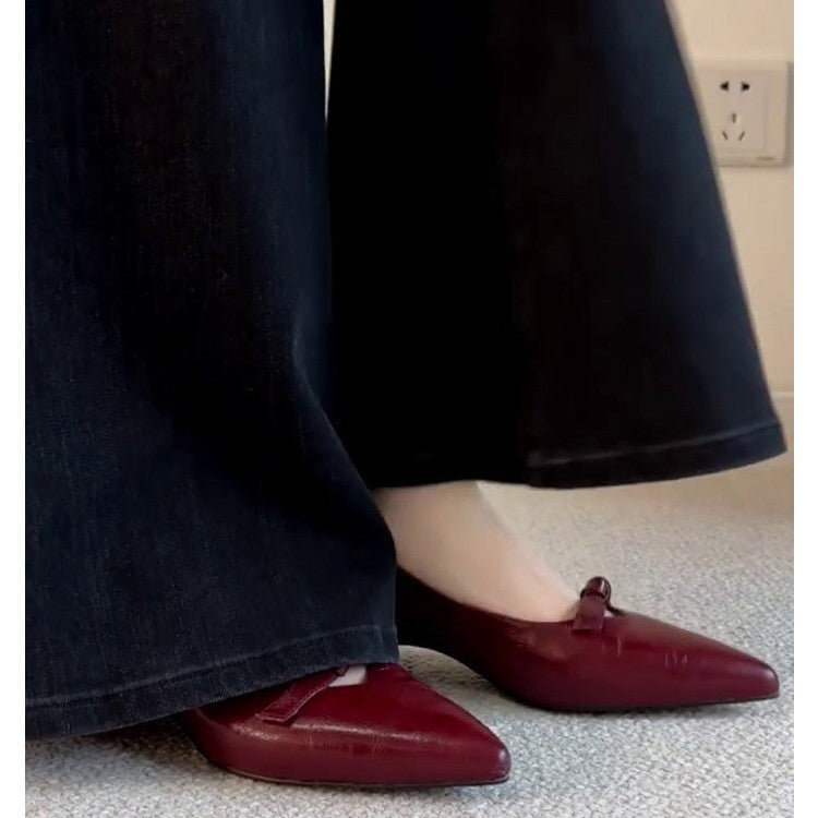 Damen elegante Pumps mit modischem Riemchen EB