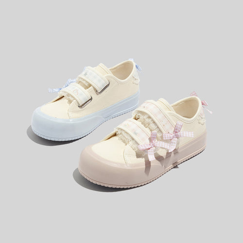 Damen Sneakers mit verspieltem Riemenverschluss und dekorativen Schleifen EB