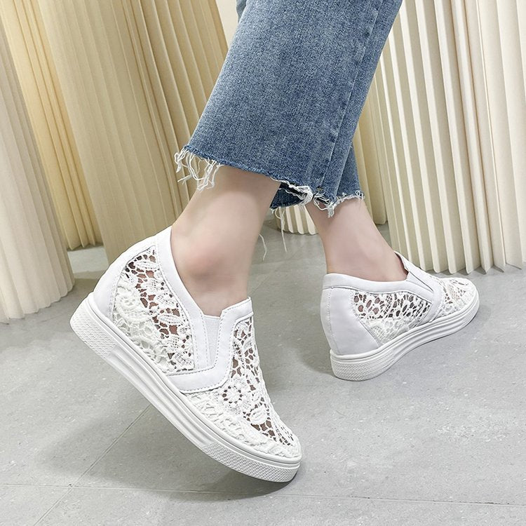 Damen Slip-On Keil-Sneaker mit Spitzen-Obermaterial EB
